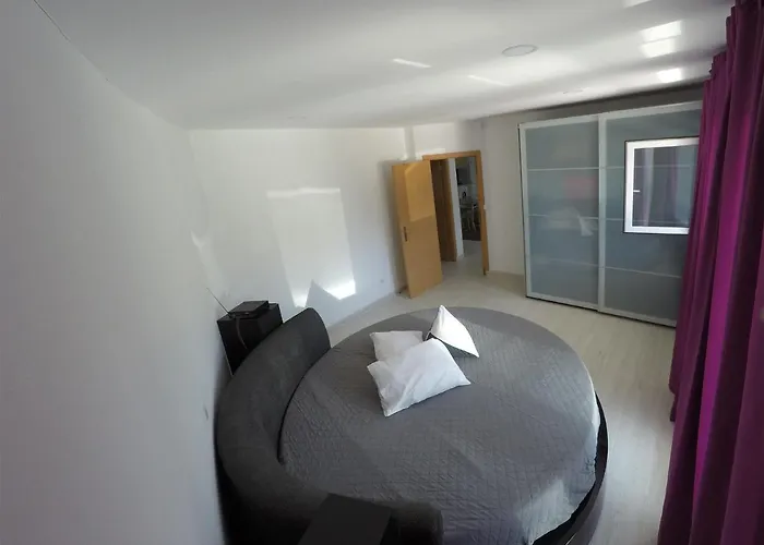 Casinha Bonecas - Casa Com Piscina Privada Ferienhaus